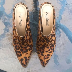 Slip on leopard heel